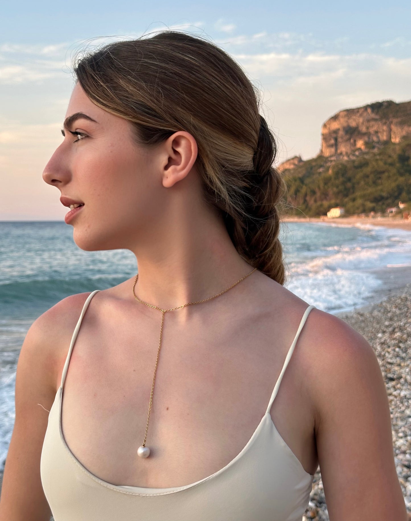 Aphrodite Pearl Necklace